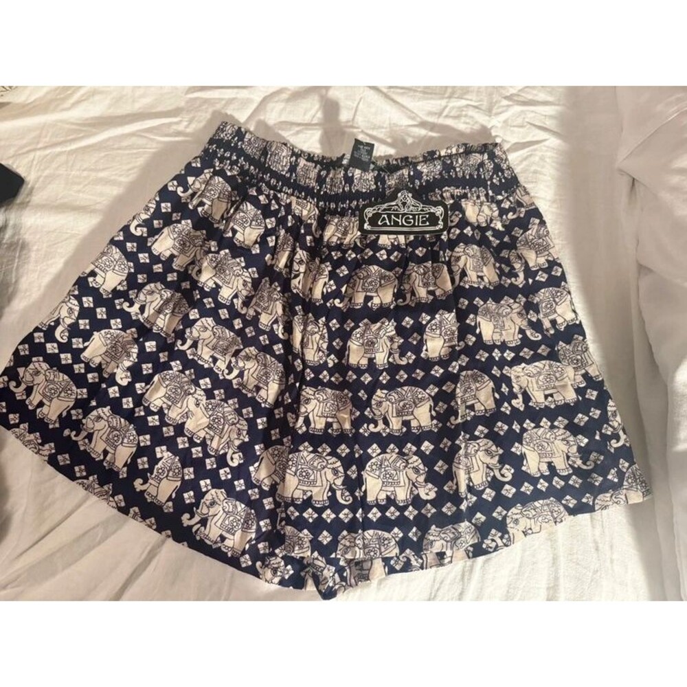Angie flowy elephant shorts-medium